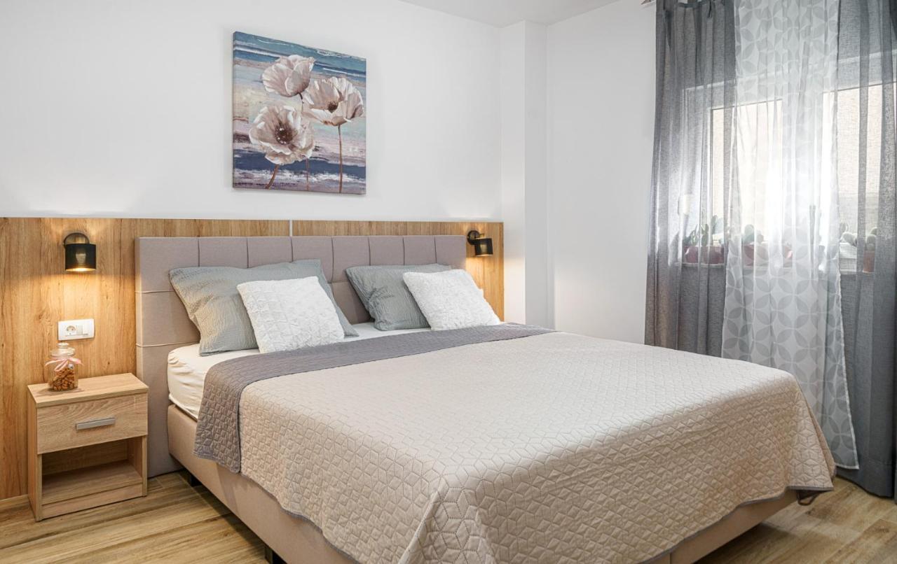 Apartments Vesna Vodice Extérieur photo